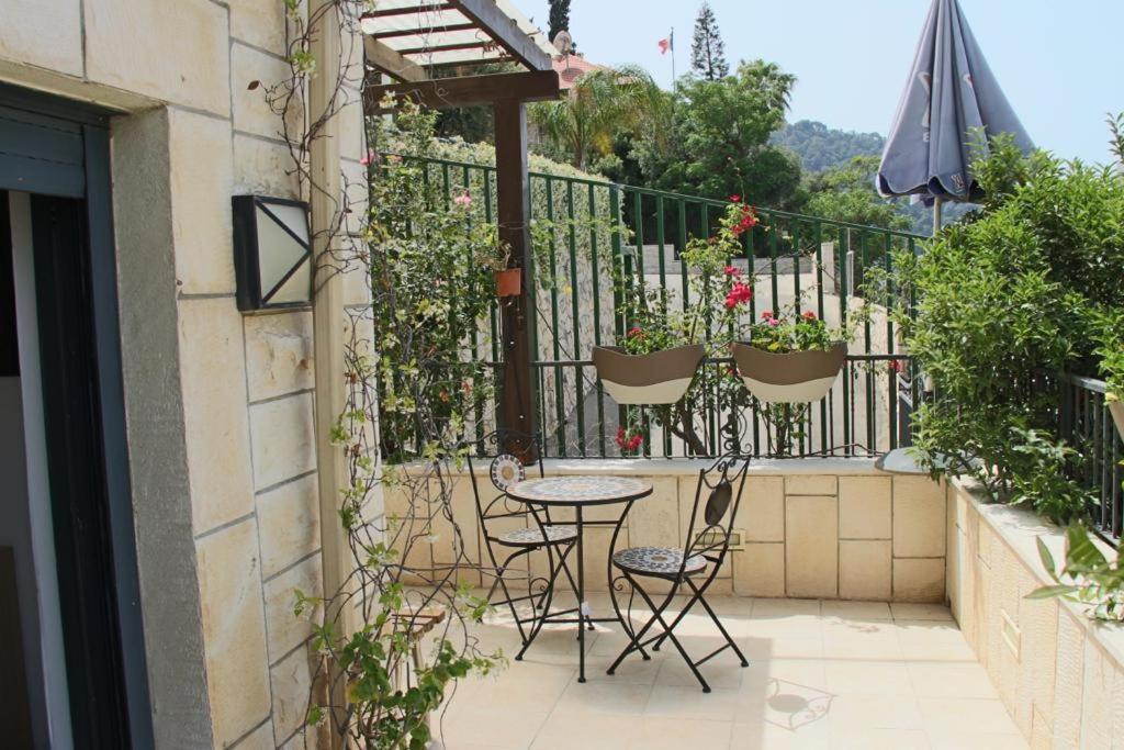 Laila'S Boutique Apartment Haifa Exterior photo