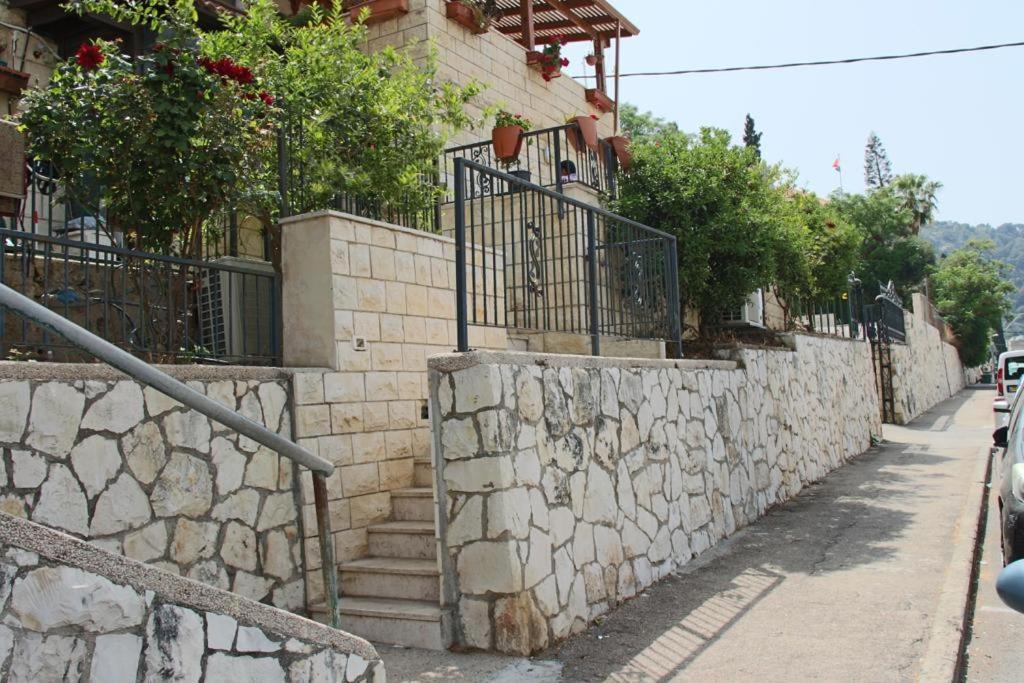 Laila'S Boutique Apartment Haifa Exterior photo